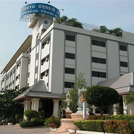 Pathumthani Place Hotel Exterior photo