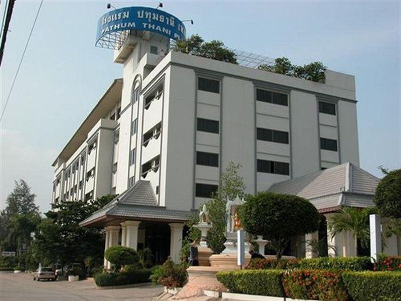 Pathumthani Place Hotel Exterior photo